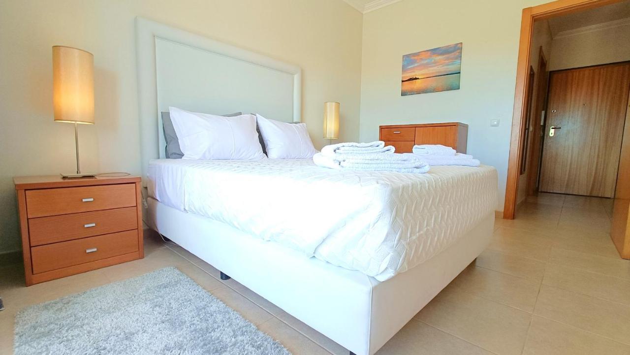 Apartament Flamingo View - Pool + Wifi + Ac Portimão Zewnętrze zdjęcie