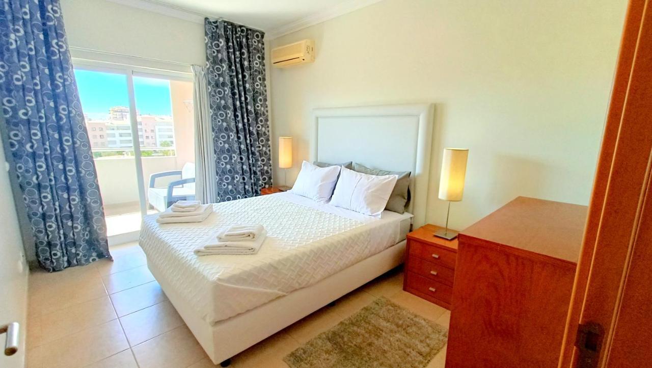 Apartament Flamingo View - Pool + Wifi + Ac Portimão Zewnętrze zdjęcie